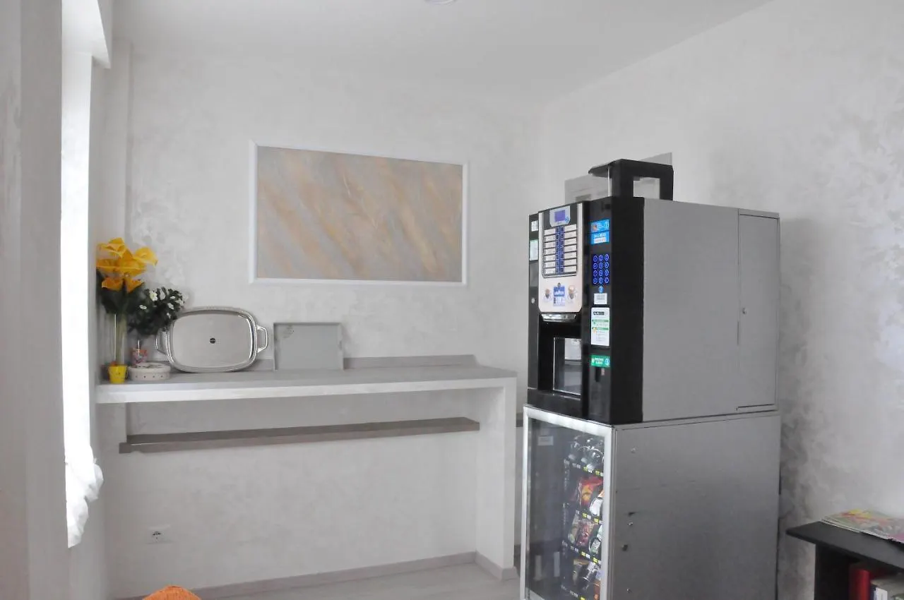 Bed & Breakfast Albano Station Rooms Pavona Italy